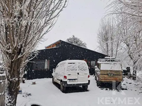 Venta de Casa Quinta con Pileta y Parque en Trevelin