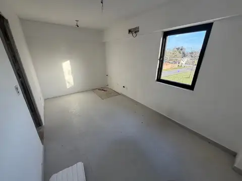 Venta casa 4 ambientes en obra en barrio del golf, Francisco Álvarez.