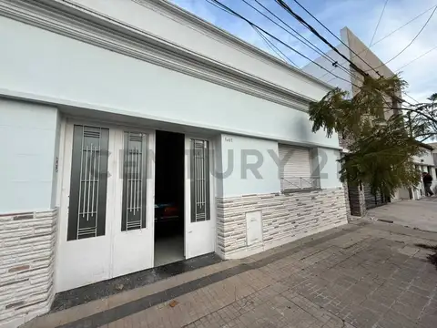 Casa en Tolosa, 2 dormitorios con patio y alta conectividad APTO BANCO