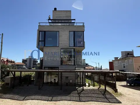 Complejo 4 Unidades en Venta en Pinamar Mar de Ostende