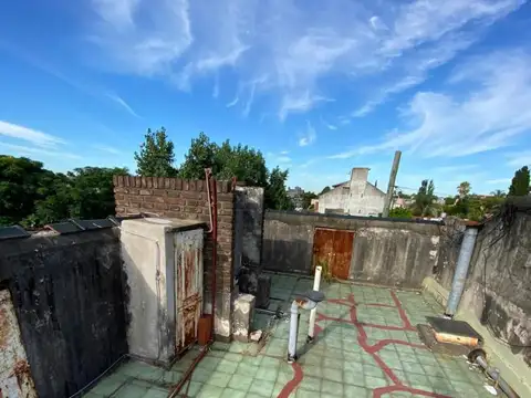 EN VENTA CASA EN EL PALOMAR EN 2 PLANTAS CON 3 DORMITORIOS - FICHA 10243