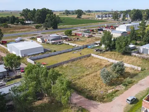 Venta de Lotes linderos en Azul