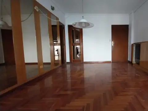Departamento en Venta en Parque Centenario, USD 130.000
