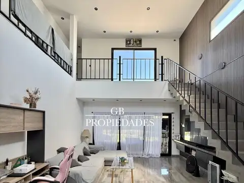 Casa en Venta en Pilar del Este - San Ramon, USD 230.000