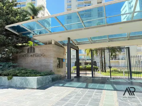 VENTA APTO con RENTA  1 DORM * TORRES DEL PRADO * 