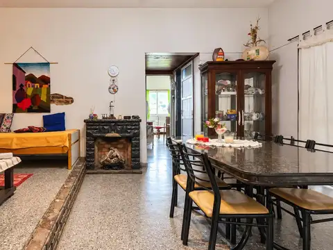 Casa en Venta con 1 cochera