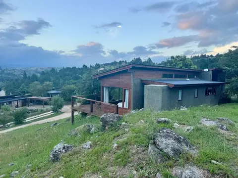 VENTA DE CABAÑA A MTS DE LAS TERMAS EN EL DURAZNO.