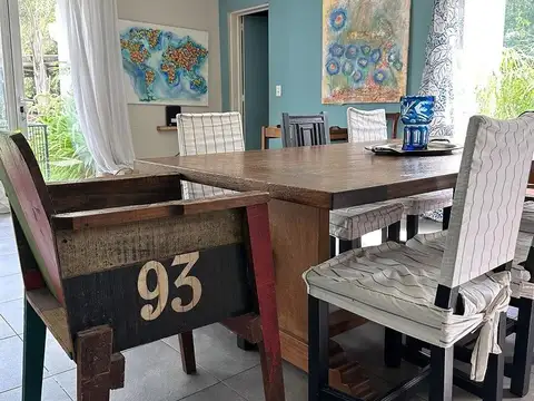 Casa 7 ambientes con 4 baños