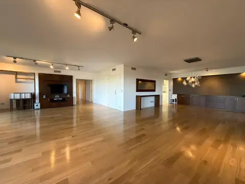 Departamento en Venta en La Lucila Vias / Libertador, USD 1.550.000
