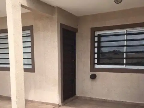 DEPARTAMENTOS FRENTE AL MAR NUEVOS  CON ESTACIONAMIENTO Y GAS NATURAL