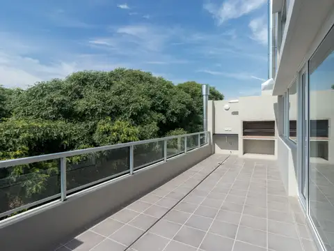 Exclusivo Triplex a Estrenar C/cochera - Espacio Aereo Propio y Vista Abierta a Plaza