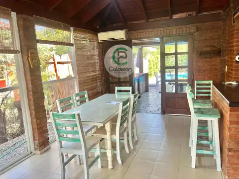 Casa 4 ambientes con 3 baños