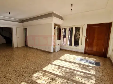 Casa en Alquiler de 4 dormitorios