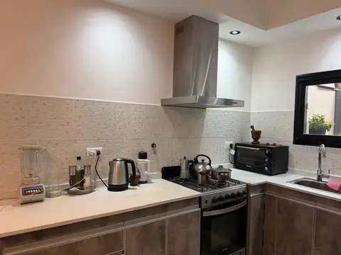 VENTA PH REFACCIONADO PATIO Y TERRAZA  FLORESTA