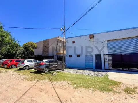 ALQUILER DE EXCELENTE GALPÓN / TALLER EN PASO DEL REY