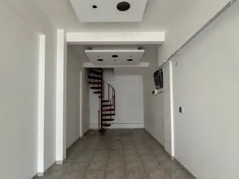 Local en Alquiler en Ramos Mejia Sur, $ 1.200.000