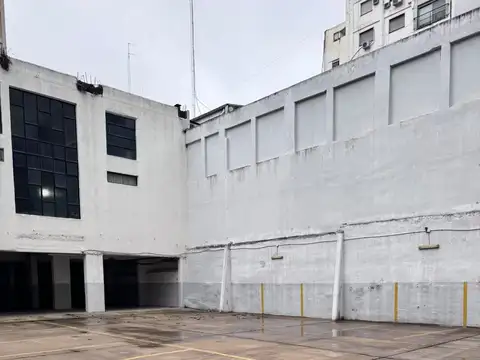 Cocheras en muy buena ubicación