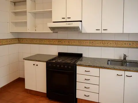 Depto Tipo Casa en Alquiler 41 años