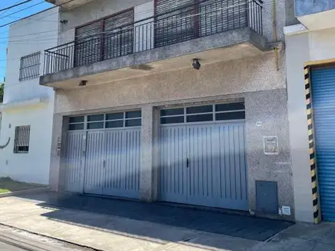 Galpon /depósito con 2 Departamentos en Block-Venta-Martín Coronado