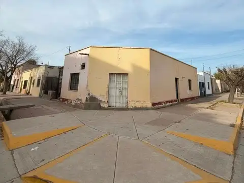 VENTA CASA A RECICLAR GUAYMALLEN VILLA NUEVA