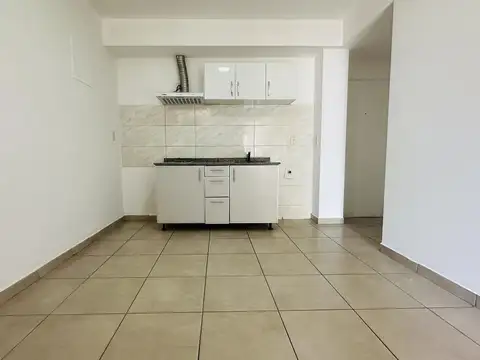 Departamento en Alquiler en Coghlan, $ 650.000
