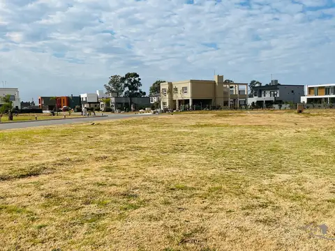 Terreno en Lagos de Canning