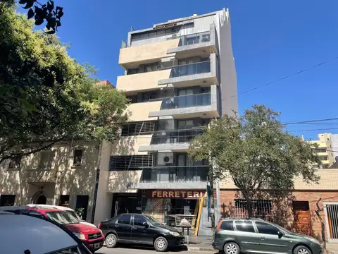 Departamento a la venta! A metros de casa de Gobierno!