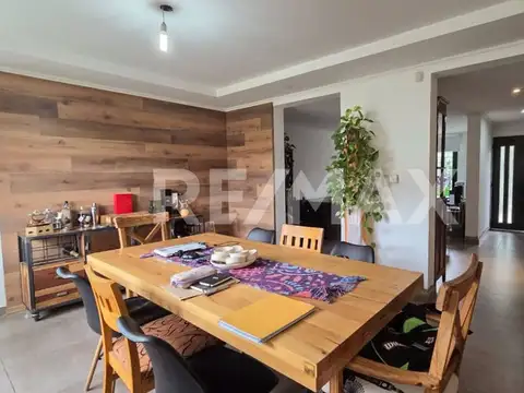 Casa en Venta en Plottier, USD 285.000