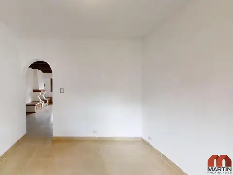 Depto Tipo Casa 5 ambientes con 2 baños