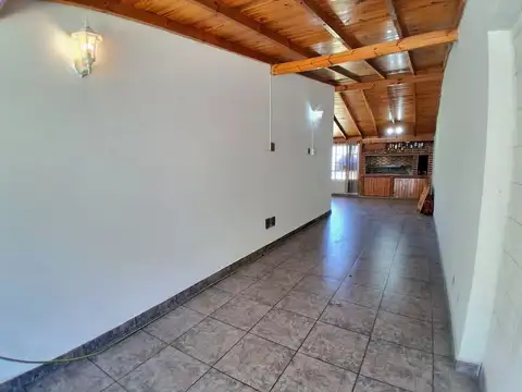 casa en venta 3 ambientes con pileta.