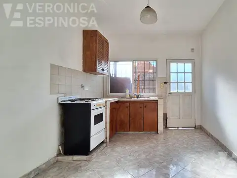 Casa 3 ambientes con 1 baño
