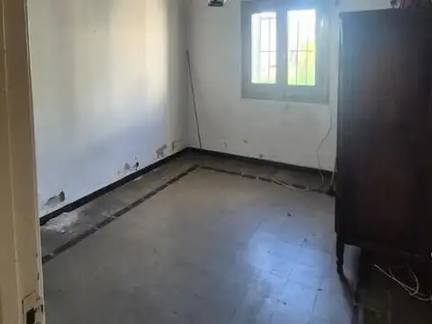 IDEAL INVERSIÓN ! CASA A REFACCIONAR, B° SAN VICENTE