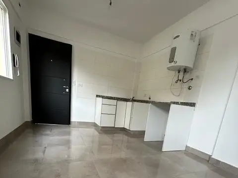 Departamento en Alquiler en Lomas del Mirador, $ 550.000