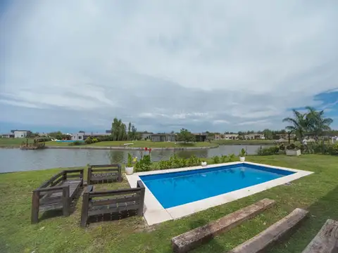 Venta Casa de 4 dormitorios en San Sebastián