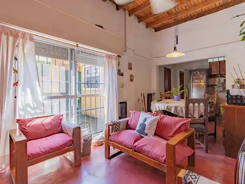 Venta Olivos Ph mas local 4 ambientes terraza