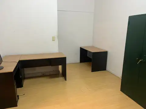 25 De Mayo 200, Piso 2