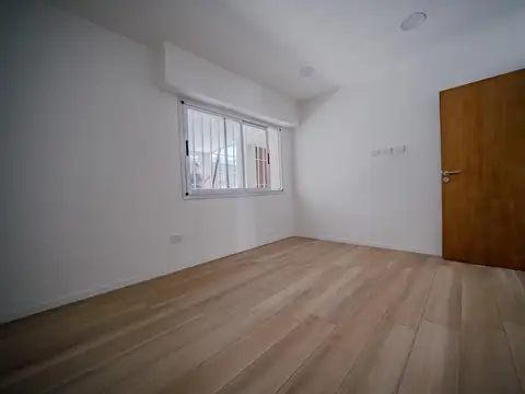 Casa en Venta en Villa Adelina, USD 189.000