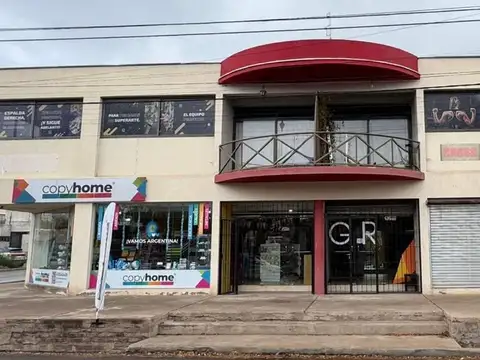 VENTA DE 4 LOCALES COMERCIALES EN CARRODILLA