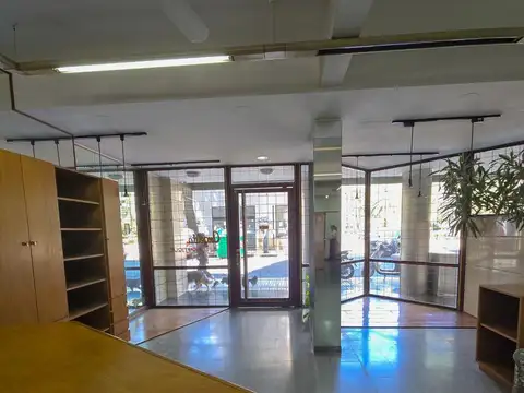 Local Comercial con Máxima Visibilidad en Pte. Roca 764
