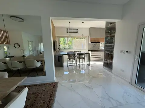Casa en Venta al Este