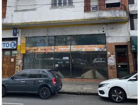 Av Centenario 700, Piso 1