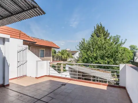 Depto Tipo Casa en Venta 16 años