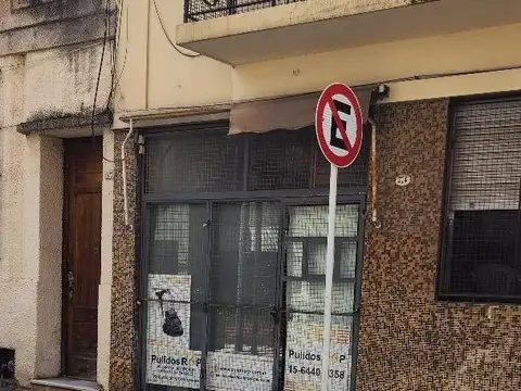 Local a vía pública cerca de Primera Junta