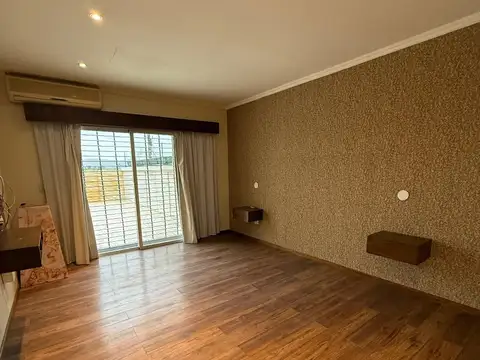 Del Bono Sur 1300, Piso 2