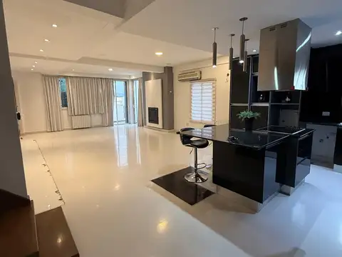 Departamento en Venta de 4 dormitorios