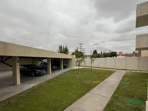Del Bono Sur 1300, Piso 2