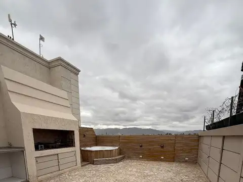 DEPARTAMENTO 4 DORMITORIOS - ZONA OESTE, SAN JUAN