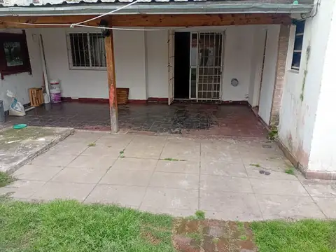 Depto Tipo Casa en Venta de 4 dormitorios