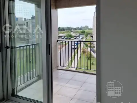 Avenida Bernardo Houssay y Almafuerte