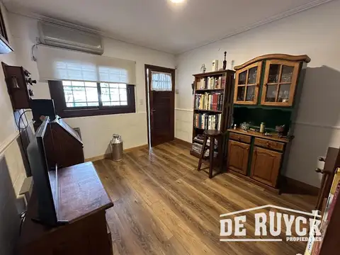 Casa en Venta en Quilmes Oeste, USD 110.000